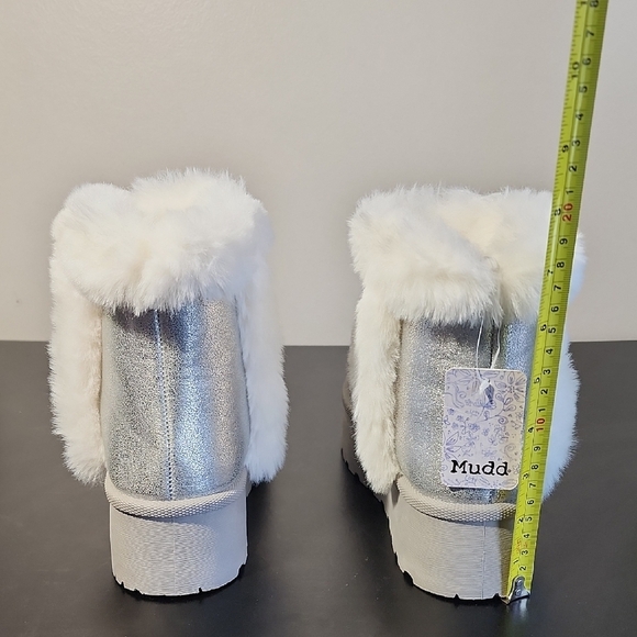 Silver and White Faux Fur Platform Boots - Picture 5 of 6